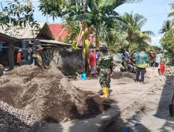 Gotong Royong TNI dan Warga, Jalan Dusun Getap Mulai Dicor
