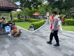 Wujud Pelayanan Prima. Polsubsektor Tanah Lot Atensi Kunjungan Wisata  di Kawasan DTW