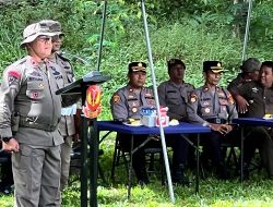 Kapolsek Baturiti Hadiri Latihan Pelopor Brimob di Kawasan Danau Buyan–Tamblingan
