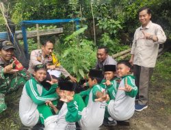 Polsek Tempuling Gelar Program Green Policing, Tanamkan Cinta Lingkungan Sejak Dini